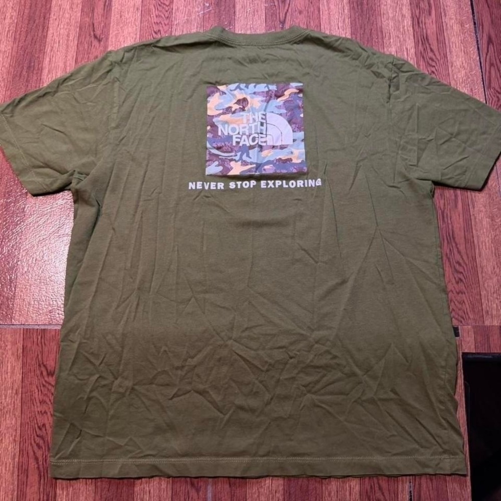 The North Face Green Evolution Box Exploring Graphic Retro Shirt Large